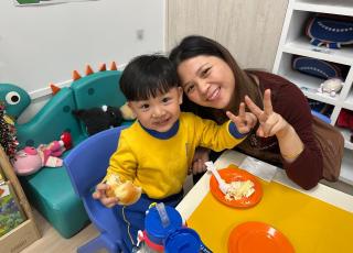 3多謝媽媽陪我見證返學100日